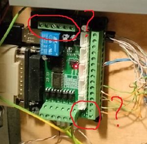 На 2 средних сверху надо подать 12-24 вольта (4383 просмотра) <a class='original' href='./download/file.php?id=209347&mode=view' target=_blank>Загрузить оригинал (309.47 КБ)</a>