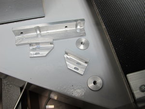 весь набор, с уже вклеенными в станину втулками (3683 просмотра) <a class='original' href='./download/file.php?id=21080&mode=view' target=_blank>Загрузить оригинал (726.3 КБ)</a>