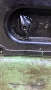 Это как раз тумблер на который приходят 3 фазы от розетки, и да 3 фазы проходят сначала через пробки а после уже на этот тумблер, а с тумблера на основной пусктель. (708 просмотров) <a class='original' href='https://cnc-club.ru/forum/download/file.php?id=212735&mode=view' target=_blank>Загрузить оригинал (2.38 МБ)</a>