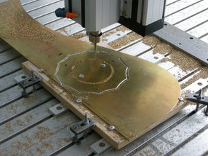 Вырезка фланца на колонну арфы. (2614 просмотров) <a class='original' href='./download/file.php?id=21768&mode=view' target=_blank>Загрузить оригинал (4.29 МБ)</a>