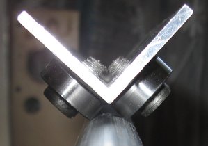 вот так подшипниками прокатываются канавки (55216 просмотров) <a class='original' href='./download/file.php?id=2243&mode=view' target=_blank>Загрузить оригинал (201.57 КБ)</a>