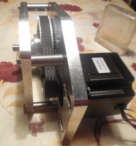 редуктор сбоку.jpg (2018 просмотров) <a class='original' href='./download/file.php?id=23866&mode=view' target=_blank>Загрузить оригинал (97.32 КБ)</a>