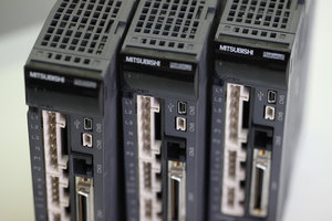 MR-J3-20A_03.jpg (2560 просмотров) <a class='original' href='./download/file.php?id=24407&mode=view' target=_blank>Загрузить оригинал (144.39 КБ)</a>