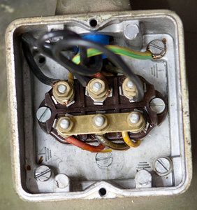 _MG_8988.jpg (3338 просмотров) <a class='original' href='./download/file.php?id=25662&mode=view' target=_blank>Загрузить оригинал (851.82 КБ)</a>