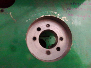 Расточили отверстие под опору ходового винта ось У (5994 просмотра) <a class='original' href='./download/file.php?id=26631&mode=view' target=_blank>Загрузить оригинал (66.3 КБ)</a>