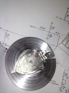 это некаленую заготовку травили  одну деталь отдавило и лопнула (7324 просмотра) <a class='original' href='./download/file.php?id=27279&mode=view' target=_blank>Загрузить оригинал (720.9 КБ)</a>