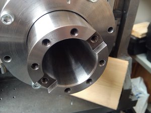 Вот он готовый шлифованный со всех сторон шпиндель - биение 0 (индикатор не шевелится!!!) (3120 просмотров) <a class='original' href='./download/file.php?id=28049&mode=view' target=_blank>Загрузить оригинал (625.87 КБ)</a>