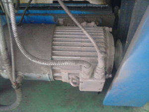 на заде еще вентилятор (2019 просмотров) <a class='original' href='./download/file.php?id=28340&mode=view' target=_blank>Загрузить оригинал (972.77 КБ)</a>