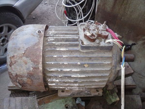 мотор снаружи страшный но красивый внутри (5114 просмотров) <a class='original' href='./download/file.php?id=29101&mode=view' target=_blank>Загрузить оригинал (1.03 МБ)</a>