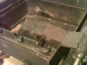 Внутренний вид корпуса со снятым поддоном (3838 просмотров) <a class='original' href='./download/file.php?id=29140&mode=view' target=_blank>Загрузить оригинал (13.41 КБ)</a>