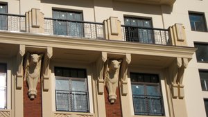 Гаргуля держится на четырех шпильках м12, вес 200кг, высота 27м.(скульптура автора) (2201 просмотр) <a class='original' href='./download/file.php?id=32529&mode=view' target=_blank>Загрузить оригинал (1.11 МБ)</a>