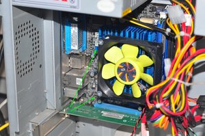 кулер на проц atom.JPG (3902 просмотра) <a class='original' href='./download/file.php?id=3285&mode=view' target=_blank>Загрузить оригинал (266.66 КБ)</a>