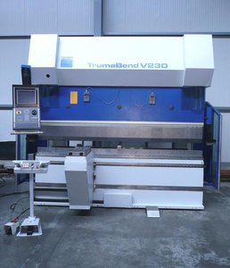 Гидравлический листогибочный пресс Trumpf V230 TrumaBend V230 3060мм x 230т.jpg (2137 просмотров) <a class='original' href='./download/file.php?id=34260&sid=974ac458a6dee6d9362bee646a357221&mode=view' target=_blank>Загрузить оригинал (60.21 КБ)</a>