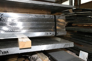 На пережнем плане внмзу осаток-обрезок, заводское клеймо КУМЗа справа видно. (7722 просмотра) <a class='original' href='./download/file.php?id=34962&mode=view' target=_blank>Загрузить оригинал (9.56 МБ)</a>