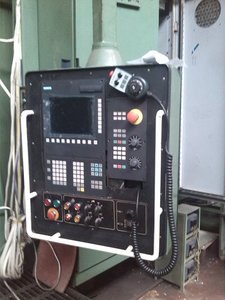 Собственно Синумерик с клавиатурой пультои и внешним пультом (4715 просмотров) <a class='original' href='./download/file.php?id=35015&mode=view' target=_blank>Загрузить оригинал (792.65 КБ)</a>