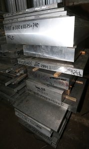 Ещё кусочки дюралевых плит Д19Т, Д16Т, В95Т1, В95ПЧТ2, АМГ6. Из них можно отрезать небольшие заготовки. Все куски с сертификатами, заводскими клеймами. Отрежем по меньшей стороне. (28037 просмотров) <a class='original' href='./download/file.php?id=35146&mode=view' target=_blank>Загрузить оригинал (3.09 МБ)</a>