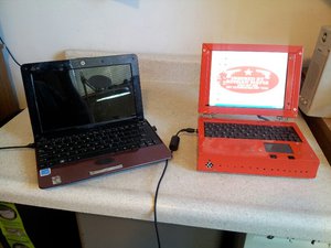 тот который по правой стороне этот ноутбук я сделал полностью сам (5364 просмотра) <a class='original' href='./download/file.php?id=36724&mode=view' target=_blank>Загрузить оригинал (179.69 КБ)</a>