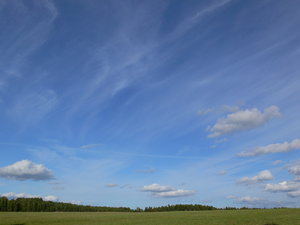 облака01.jpg (2549 просмотров) <a class='original' href='./download/file.php?id=38608&mode=view' target=_blank>Загрузить оригинал (146.57 КБ)</a>