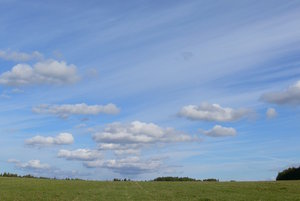 облака02.jpg (2549 просмотров) <a class='original' href='./download/file.php?id=38609&mode=view' target=_blank>Загрузить оригинал (156.3 КБ)</a>