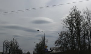 облака04.jpg (2549 просмотров) <a class='original' href='./download/file.php?id=38611&mode=view' target=_blank>Загрузить оригинал (186.74 КБ)</a>