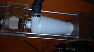 Тот же аспиратор, вид сбоку. (6541 просмотр) <a class='original' href='./download/file.php?id=38726&mode=view' target=_blank>Загрузить оригинал (3.2 МБ)</a>