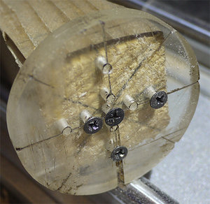 планшайбу вырезал на станке, разлинеил, сверил, всё точно. (3500 просмотров) <a class='original' href='https://cnc-club.ru/forum/download/file.php?id=39024&mode=view' target=_blank>Загрузить оригинал (232.5 КБ)</a>