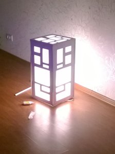 Племяш 13 лет как узнал что у меня есть станок, рассказал о том что у него не выходит прямоугольная лампа. Говорю: Рисуй - вырежу. (5914 просмотров) <a class='original' href='./download/file.php?id=39368&mode=view' target=_blank>Загрузить оригинал (120.63 КБ)</a>