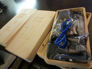 А это сделал племянникам и сыну подарки на НГ. Электронику подобрал, коробочки выточАл (5914 просмотров) <a class='original' href='./download/file.php?id=39370&mode=view' target=_blank>Загрузить оригинал (133.71 КБ)</a>