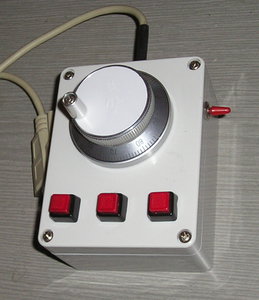 Пульт.jpg (7893 просмотра) <a class='original' href='./download/file.php?id=41717&mode=view' target=_blank>Загрузить оригинал (163.65 КБ)</a>