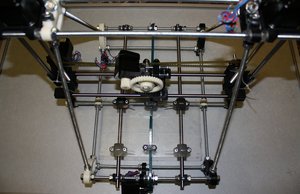 RepRap Mendel в сборе, без проводов, электроники, экструдера и нагревательного стола (2369 просмотров) <a class='original' href='./download/file.php?id=4284&mode=view' target=_blank>Загрузить оригинал (235.21 КБ)</a>