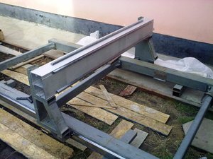 Балка Y. Еще не закреплена. (3123 просмотра) <a class='original' href='./download/file.php?id=44037&mode=view' target=_blank>Загрузить оригинал (76.56 КБ)</a>