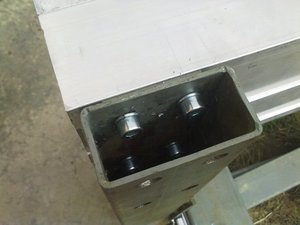 Крепление балки Y к стойкам (3066 просмотров) <a class='original' href='./download/file.php?id=44142&mode=view' target=_blank>Загрузить оригинал (40.35 КБ)</a>