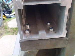 Крепление балки Y к стойкам (3066 просмотров) <a class='original' href='./download/file.php?id=44144&mode=view' target=_blank>Загрузить оригинал (49.85 КБ)</a>