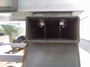 Крепление балки Y к стойкам (3066 просмотров) <a class='original' href='./download/file.php?id=44145&mode=view' target=_blank>Загрузить оригинал (40.97 КБ)</a>