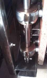 Вместо эбоксидки рекомендую использовать такие штуки, для крепления труб. Хотя конечно понятно что бюджет ограничен, всё таки 25 руб. за 1 штуку.... Но с этими хомутами можешь производить регулировку, путём подложек, а если посадишь на клей, то ппц. (5095 просмотров) <a class='original' href='./download/file.php?id=44600&mode=view' target=_blank>Загрузить оригинал (258.56 КБ)</a>