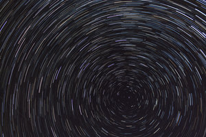 Startrails.jpg (3103 просмотра) <a class='original' href='./download/file.php?id=44635&mode=view' target=_blank>Загрузить оригинал (2.52 МБ)</a>