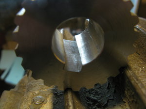 долбание паза (5559 просмотров) <a class='original' href='./download/file.php?id=45210&mode=view' target=_blank>Загрузить оригинал (2.67 МБ)</a>