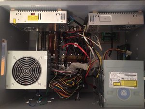 Ну и первый вариант машины. Стол интегрирую со столом. (4120 просмотров) <a class='original' href='./download/file.php?id=47144&mode=view' target=_blank>Загрузить оригинал (1.36 МБ)</a>