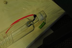 контакты на co2 трубке.JPG (2909 просмотров) <a class='original' href='./download/file.php?id=4966&mode=view' target=_blank>Загрузить оригинал (396.74 КБ)</a>