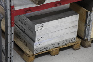 Крупнее. Обратите внимание, что это мы так подписываем заготовки по требованию заказчиков. Согласно карты резки. Т.к. металл с УЗК идёт, это необходимо. (7095 просмотров) <a class='original' href='./download/file.php?id=50894&mode=view' target=_blank>Загрузить оригинал (5.96 МБ)</a>