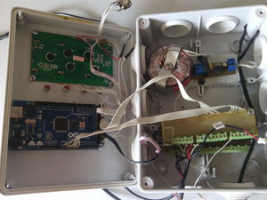 блок управления изнутри (2285 просмотров) <a class='original' href='./download/file.php?id=51286&mode=view' target=_blank>Загрузить оригинал (107.9 КБ)</a>