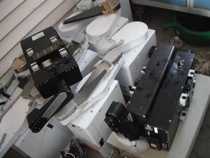 Робот_800x600.jpg (2902 просмотра) <a class='original' href='./download/file.php?id=5135&mode=view' target=_blank>Загрузить оригинал (101.56 КБ)</a>