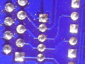 капли олова столь мелкие что сразу и не заметишь !! пользуйтесь лупой (1556 просмотров) <a class='original' href='./download/file.php?id=51426&mode=view' target=_blank>Загрузить оригинал (591.74 КБ)</a>