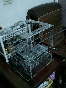 корпус Thing-O-Matic из акрила/оргстекла (5125 просмотров) <a class='original' href='./download/file.php?id=5340&mode=view' target=_blank>Загрузить оригинал (167.79 КБ)</a>