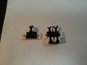 Каретка на два провода (слева старая каретка) (8257 просмотров) <a class='original' href='./download/file.php?id=54869&mode=view' target=_blank>Загрузить оригинал (43.87 КБ)</a>