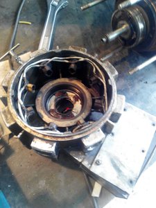 Задняя крышка (4171 просмотр) <a class='original' href='./download/file.php?id=56704&mode=view' target=_blank>Загрузить оригинал (128.21 КБ)</a>