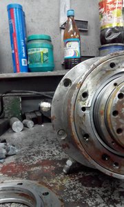 Штуцер и отверстия пневмозатвора переднего подшипника. (6134 просмотра) <a class='original' href='./download/file.php?id=56856&mode=view' target=_blank>Загрузить оригинал (346.2 КБ)</a>