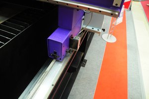 стальной рельс на плазморезке.JPG (14290 просмотров) <a class='original' href='./download/file.php?id=5710&mode=view' target=_blank>Загрузить оригинал (306.2 КБ)</a>