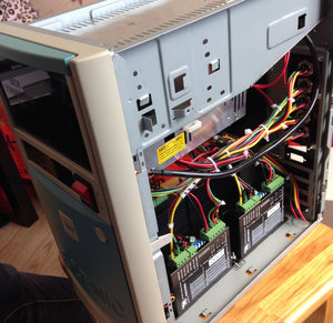 Правая сторона блока управления (8751 просмотр) <a class='original' href='./download/file.php?id=57153&mode=view' target=_blank>Загрузить оригинал (706.21 КБ)</a>