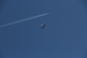 Самолетики... (2827 просмотров) <a class='original' href='./download/file.php?id=58634&mode=view' target=_blank>Загрузить оригинал (4.06 МБ)</a>